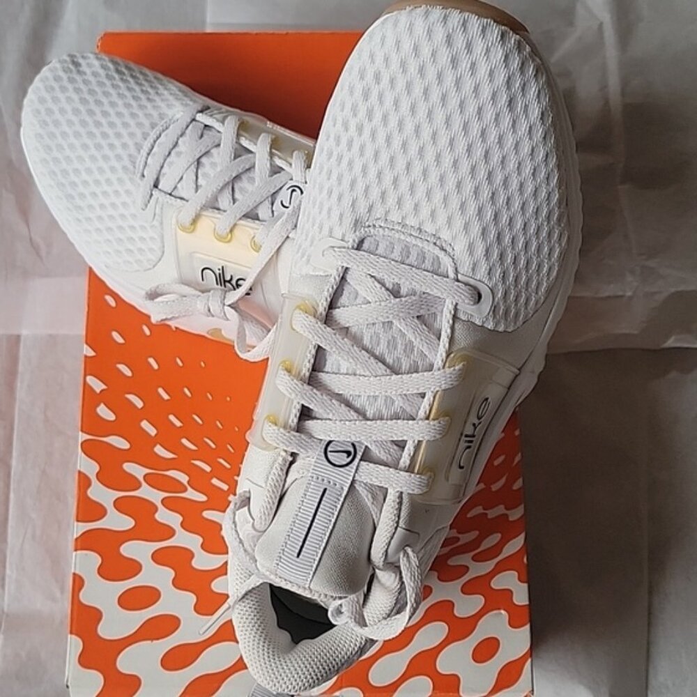 Women's Nike Renew In-Season TR 10, Size 8, White, a Little Gold - BRAND NEW